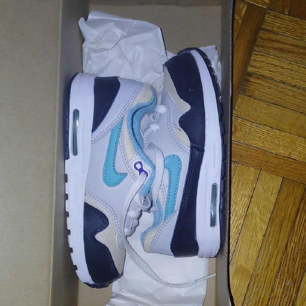 Nike Kids Light Gray, Teal & Navy Casual Sneakers